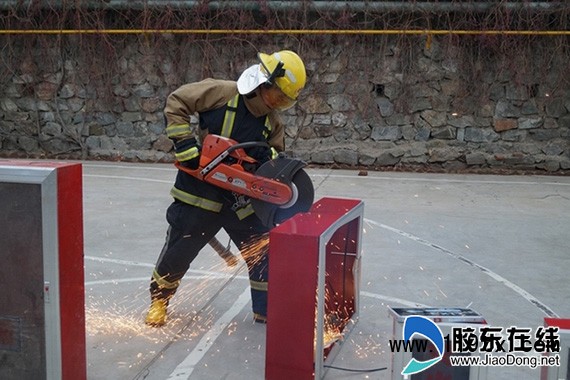 棲霞消防集中銷毀假冒偽劣消防產品